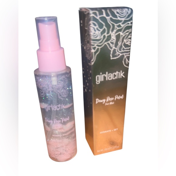 Girlactik Hydrate & Set Dewy Rose Petal Spray - Pink - Picture 1 of 3